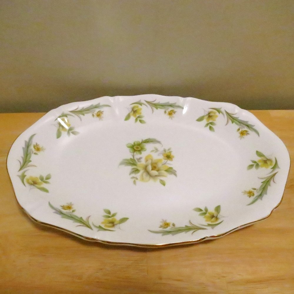 Royal Grafton Serving Platter Oval Evesham 11.25" Yellow Green Bone China UK